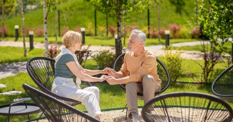Dementia Care: How Outdoor Design Heals Memory Loss 1 Dementia Care