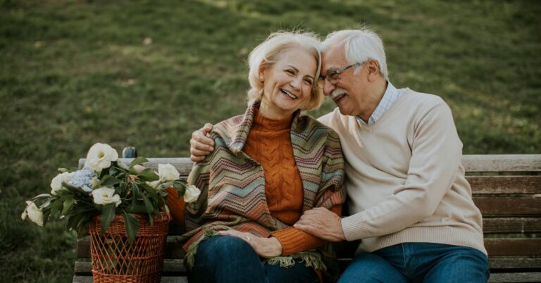 Independent Living: How Seniors Keep Love