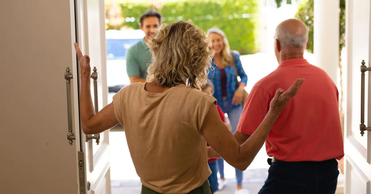 Assisted Living: Easing Move-In Anxiety For Seniors 2 Support During The Transition To Assisted Living