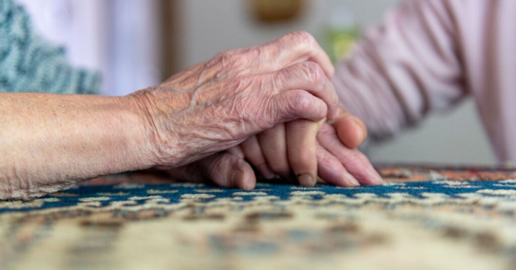 Memory Care Vs Assisted Living: Which Fits Your Needs? 1 Seniors In Memory Care