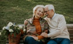 Independent Living: How Seniors Keep Love